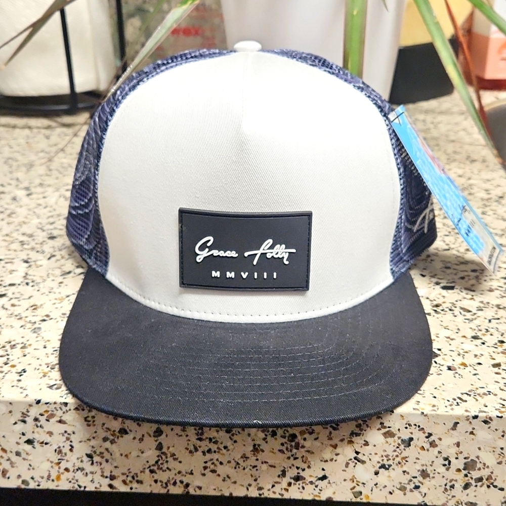 Grace Folly Snap Back